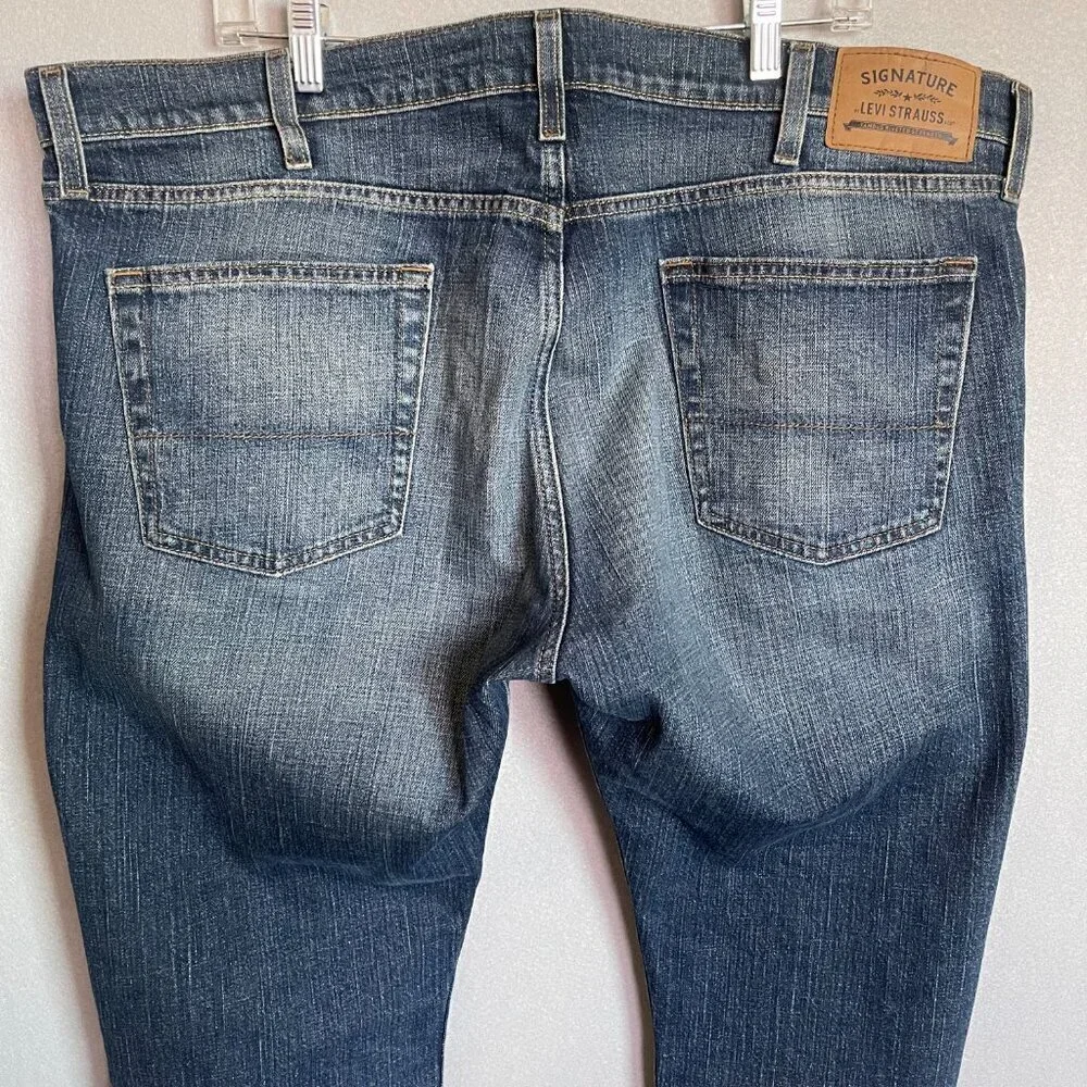 Levi's Straight Leg Blue Jeans Size 40X32